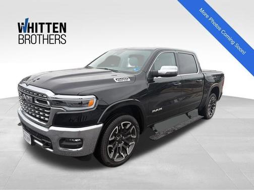 Diamond Black Crystal Pearlcoat 2025 RAM 1500 Longhorn