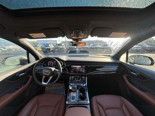 2023 Audi Q7 45 Premium Plus