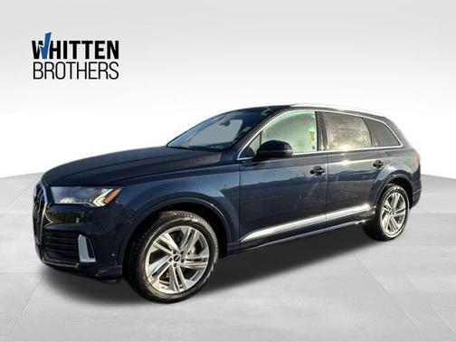 2023 Audi Q7 45 Premium Plus