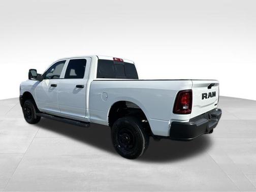 2025 RAM 2500 Tradesman Crew Cab 4x4 6'4' Box