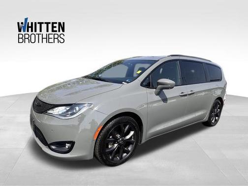 Ceramic Gray Clearcoat 2020 Chrysler Pacifica Limited
