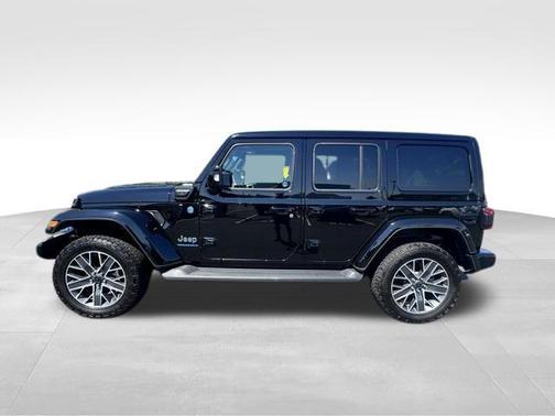 Black Clearcoat 2024 Jeep Wrangler 4xe High Altitude