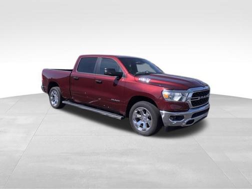 Delmonico Red Pearlcoat 2023 RAM 1500 Big Horn/Lone Star