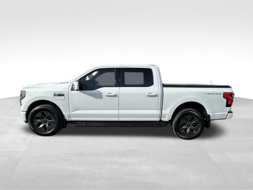 2024 Ford F-150 Lightning LARIAT