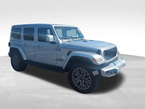 Silver Zynith Clearcoat 2024 Jeep Wrangler 4xe High Altitude
