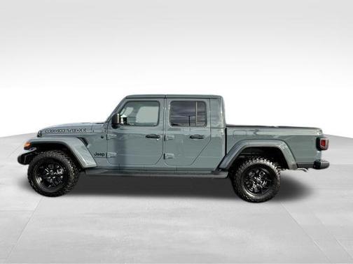 2025 Jeep Gladiator High Tide
