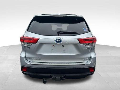 2019 Toyota Highlander Hybrid XLE
