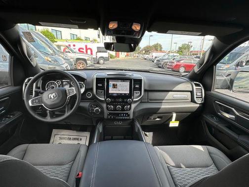 2025 RAM 1500 Big Horn/Lone Star