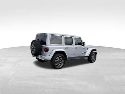 Silver Zynith Clearcoat 2024 Jeep Wrangler 4xe High Altitude