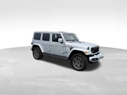 Silver Zynith Clearcoat 2024 Jeep Wrangler 4xe High Altitude