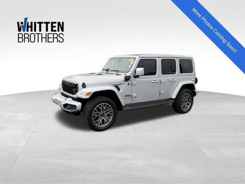 Silver Zynith Clearcoat 2024 Jeep Wrangler 4xe High Altitude