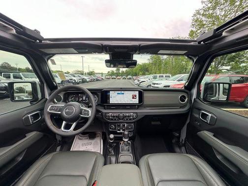 Silver Zynith Clearcoat 2024 Jeep Wrangler 4xe High Altitude