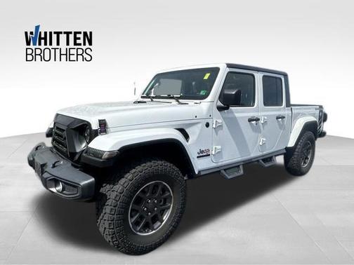 Bright White Clearcoat 2021 Jeep Gladiator Sport