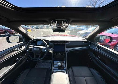 2024 Jeep Grand Cherokee Overland