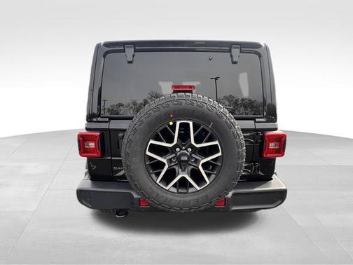 Black Clearcoat 2027 Jeep Wrangler Sahara