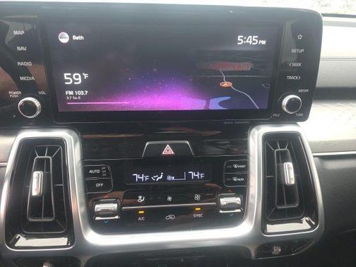 Everlasting Silver 2021 Kia Sorento SX