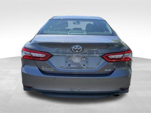 Predawn Gray Mica 2018 Toyota Camry XLE