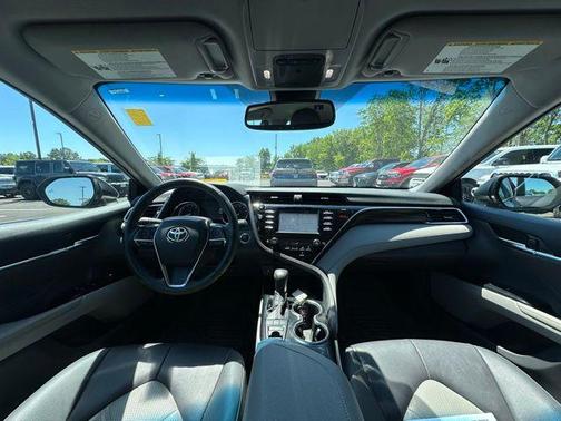 Predawn Gray Mica 2018 Toyota Camry XLE