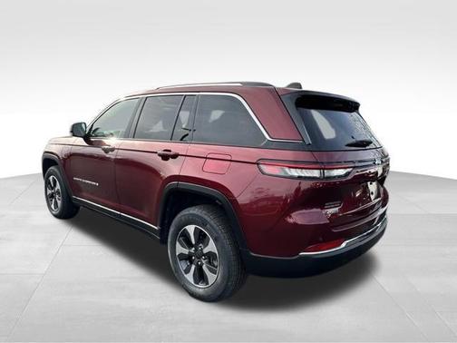 2022 Jeep Grand Cherokee 4xe Base