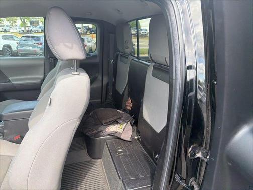 Midnight Black Metallic 2022 Toyota Tacoma SR5