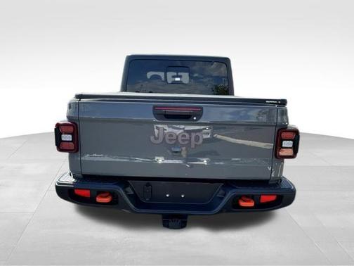 Sting-Gray Clearcoat 2021 Jeep Gladiator Mojave 4x4