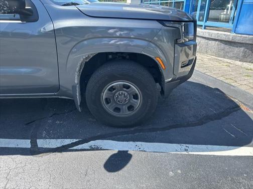 2023 Nissan Frontier S