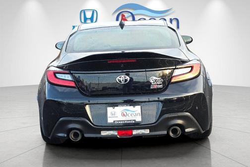 2023 Toyota GR86 Premium