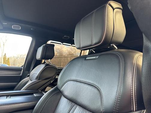 2022 Jeep Grand Wagoneer Series II Obsidian 4x4