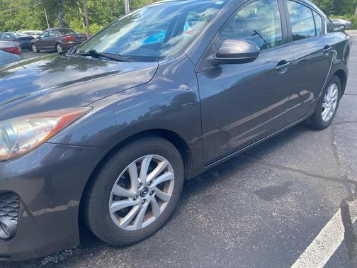 2013 Mazda Mazda3 s Grand Touring