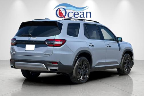 2025 Honda Pilot Touring 8-Passenger