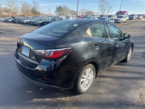 2017 Toyota Yaris iA Base