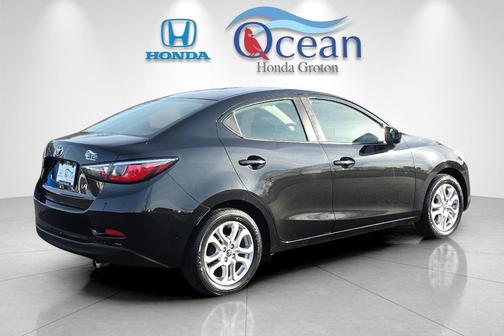 2017 Toyota Yaris iA Base