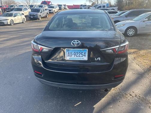 2017 Toyota Yaris iA Base