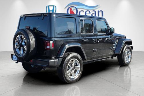2023 Jeep Wrangler 4-Door Sahara