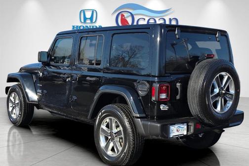 2023 Jeep Wrangler 4-Door Sahara