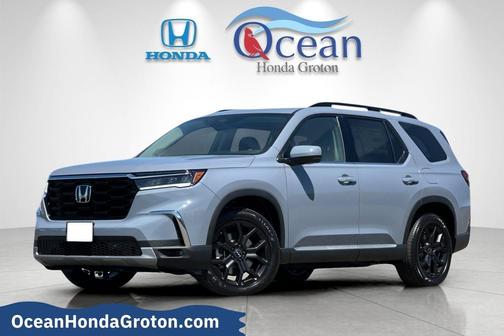 2025 Honda Pilot Touring 8-Passenger