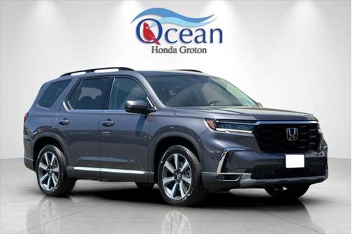 2025 Honda Pilot Touring 8-Passenger
