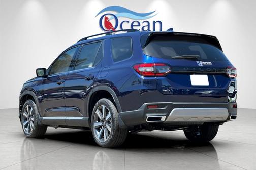 2025 Honda Pilot Touring 8-Passenger