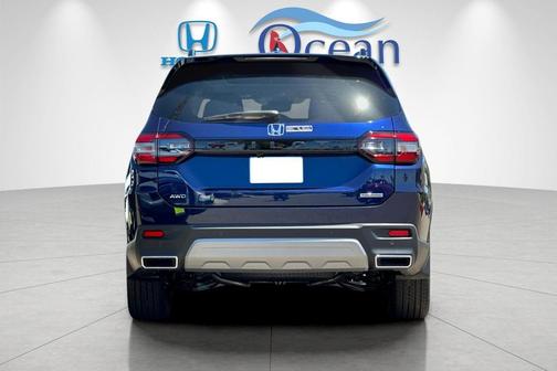 2025 Honda Pilot Touring 8-Passenger