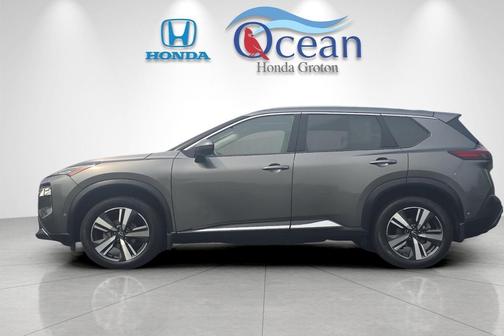 2022 Nissan Rogue SL