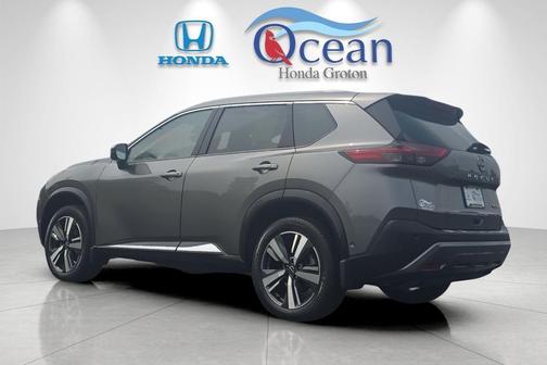 2022 Nissan Rogue SL