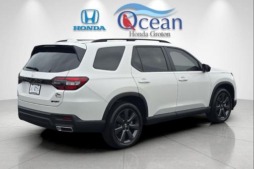 2025 Honda Pilot Sport