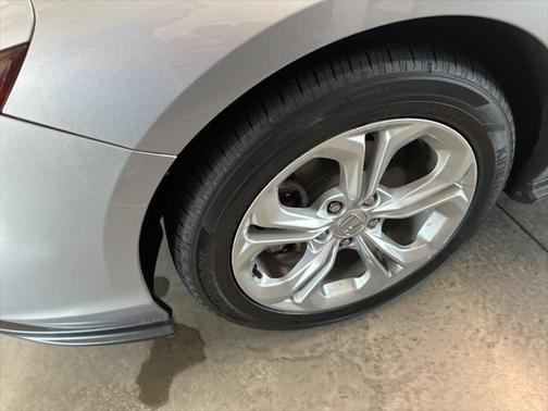2024 Honda Accord LX 1.5T