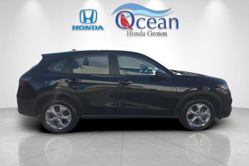 Crystal Black Pearl 2023 Honda HR-V LX