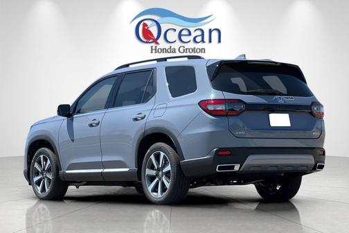 2025 Honda Pilot Touring 8-Passenger