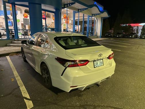 2022 Toyota Camry SE