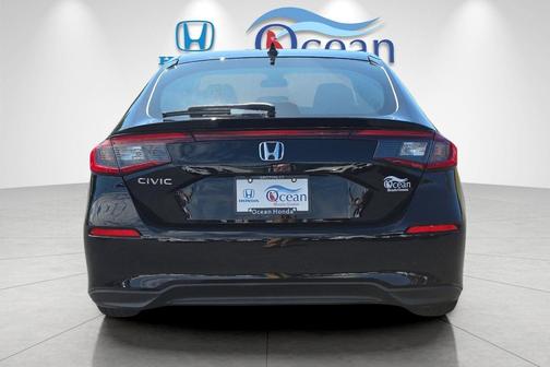 Crystal Black Pearl 2024 Honda Civic LX