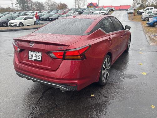 2020 Nissan Altima SR FWD