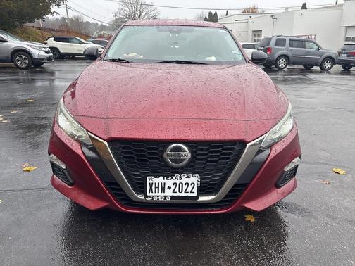2020 Nissan Altima SR FWD