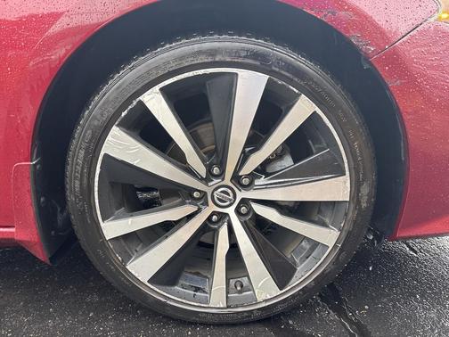 2020 Nissan Altima SR FWD